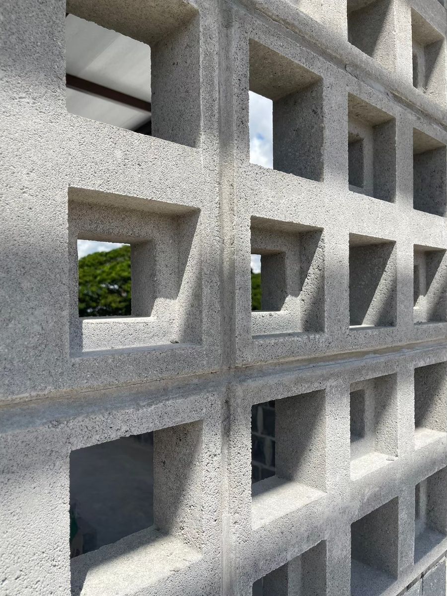 บล็อกช่องลมรุ่นอีซี่ ลายจตุรัสซ้อน จาก Q-CON