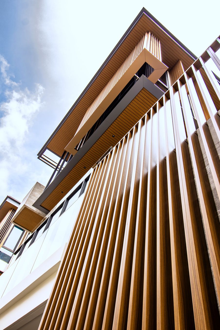 ระแนงอลูมิเนียม Xterial จาก FAMELINE