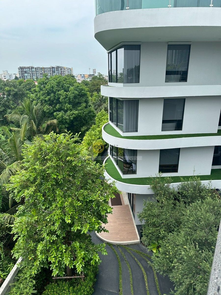 WE Hotel Riverfront