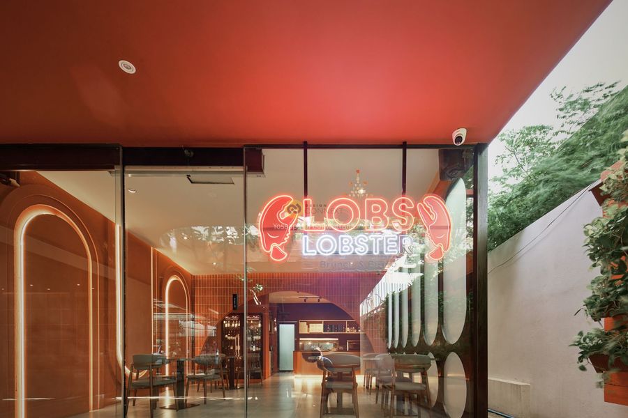 LOBS Lobster Brunch & Bistro (Indoor Seating Zone)