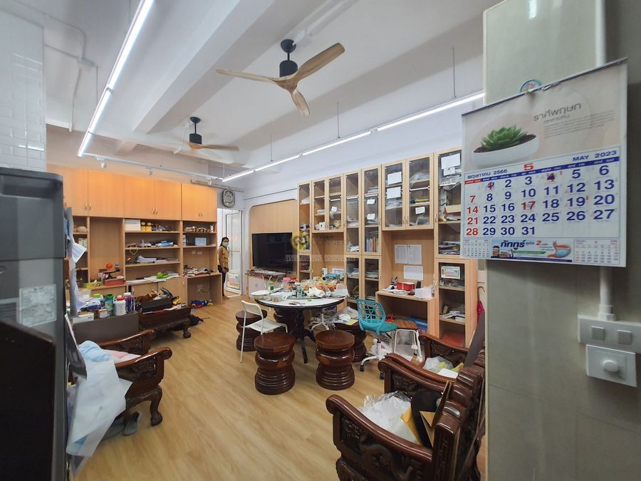 รีโนเวทตึกแถว_บ้านและคลินิก