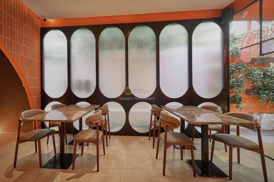 LOBS Lobster Brunch & Bistro (Indoor Seating Zone)