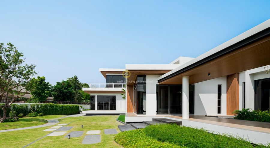 L-house