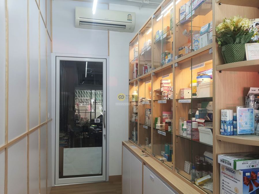 รีโนเวทตึกแถว_บ้านและคลินิก