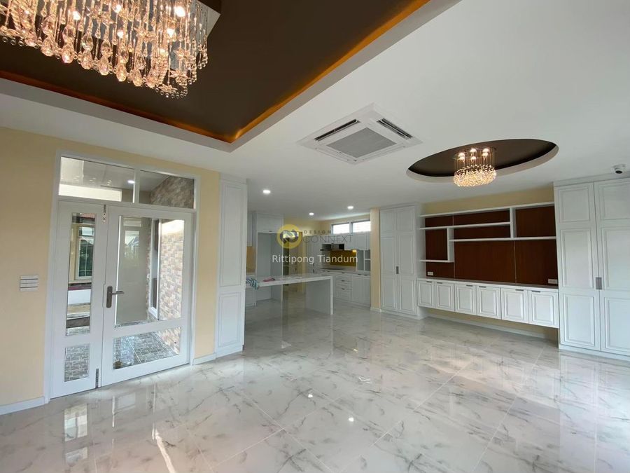 Ladprao House Addict