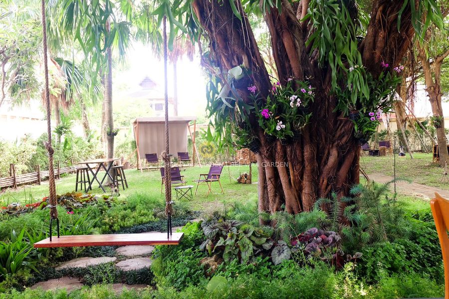 POCKET GARDEN