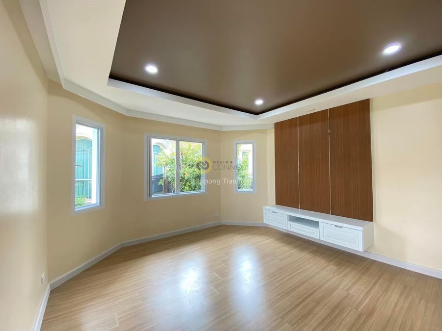 Ladprao House Addict