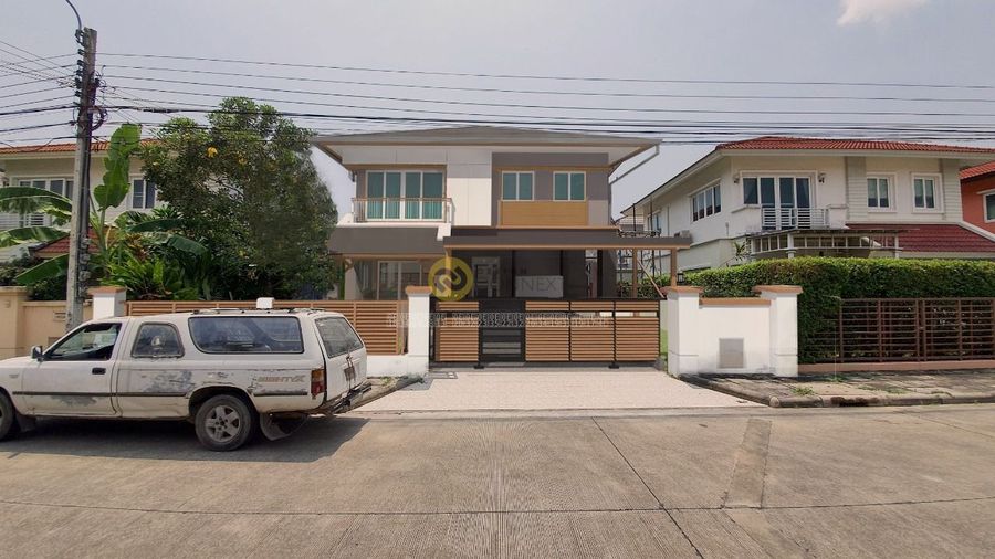 K-House
